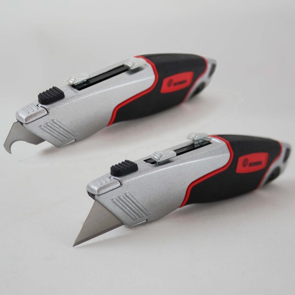 Multi-Cutter mit Trapez- und Hakenklinge