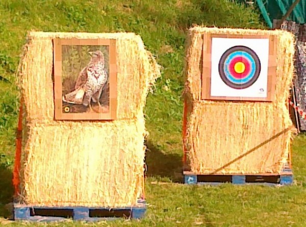 Großer Holzwolle - Bogenballen | 85-99kg | Holzwolleballen, Pfeilstopper, Pfeil, Schiesswände