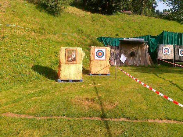 Großer Holzwolle - Bogenballen | 85-99kg | Holzwolleballen, Pfeilstopper, Pfeil, Schiesswände